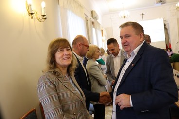 Za nami uroczysta sesja Rady Miejskiej w Wieluniu. Było wiele podziękowań za wspólną pracę na rzecz samorządu